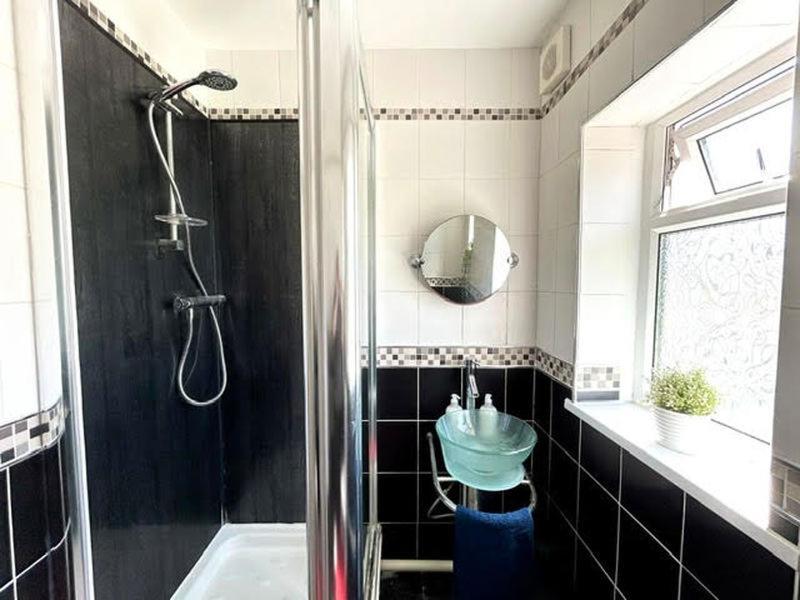 Lovely Double Near Southmead Hospital Privatunterkunft *